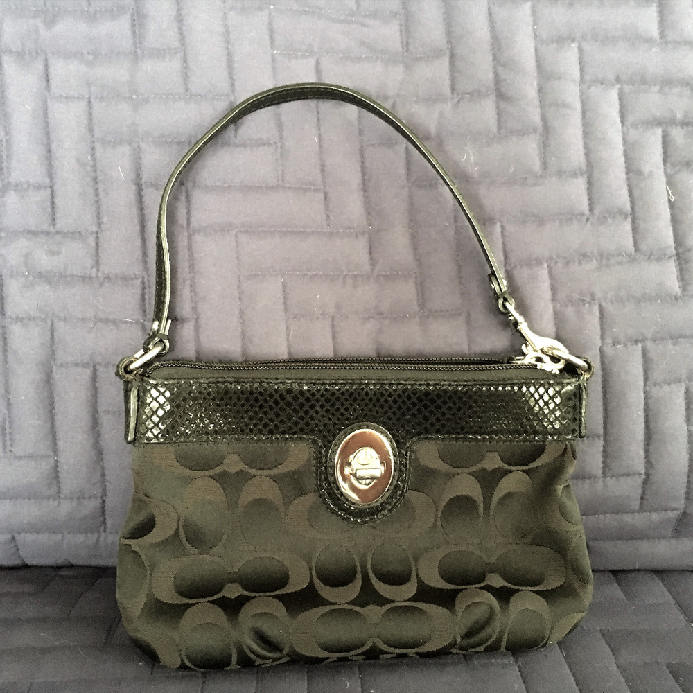COACH Black Signature Wristlet w Snakeskin Detail